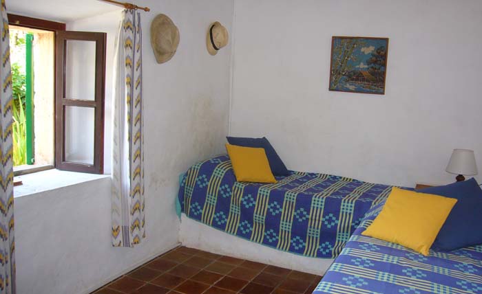 twin beds downstairs